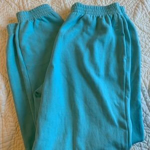 VS Pink campus jogger blue NWT sz L sweatpants